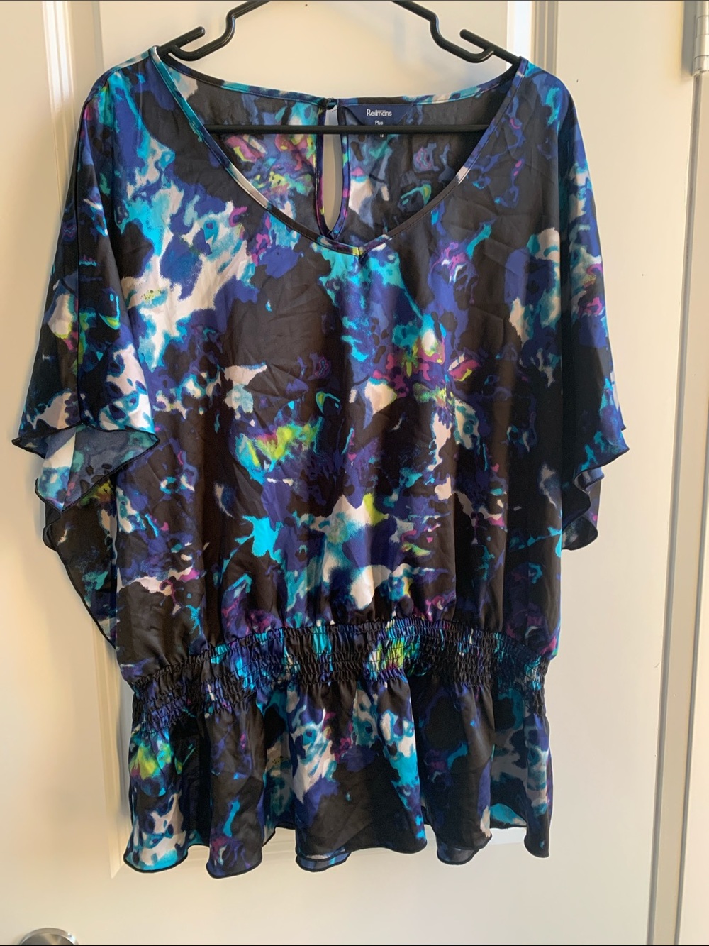 Reitmans Multicolor V-Neck Smocked Waist Flutter Sleeve Tunic